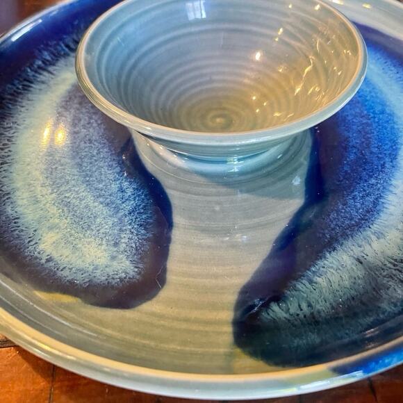 Pottery chip and dip platter blues - Picture 2 of 10